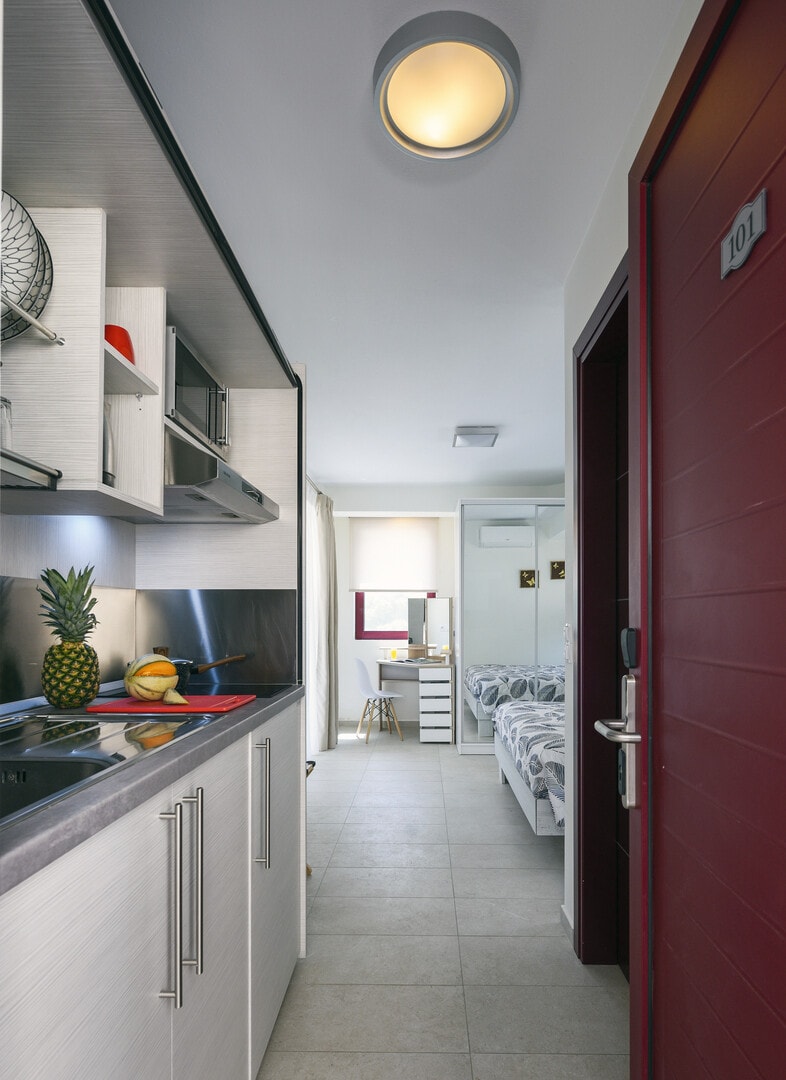 Deluxe Double room with Side Sea View