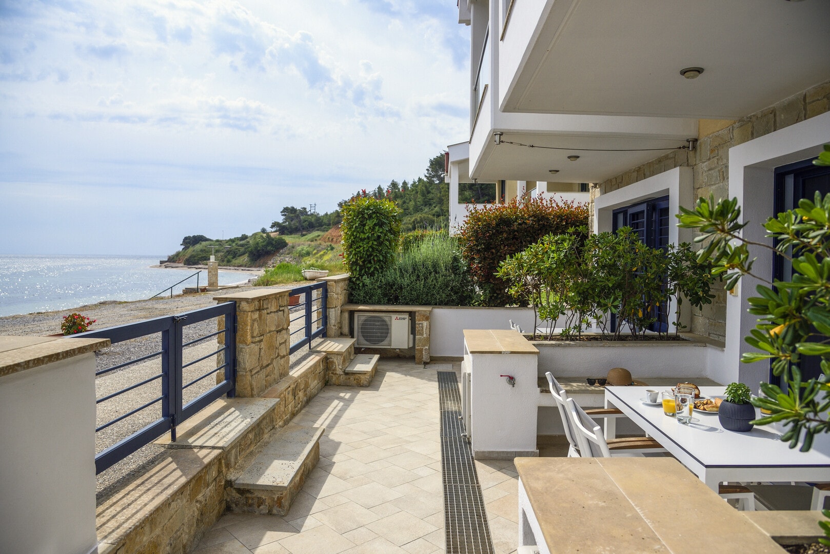 Apartment with Sea View – Ground Floor